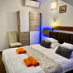 Couette-café Fészek - Nest Mosonmagyaróvár
