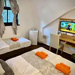 Couette-café Fészek - Nest 3*