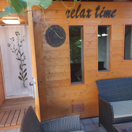 Couette-café Fészek - Nest 2*
