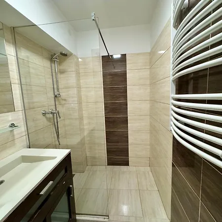 Feszek Fogado - Nest Bed & Breakfast Mosonmagyarovar