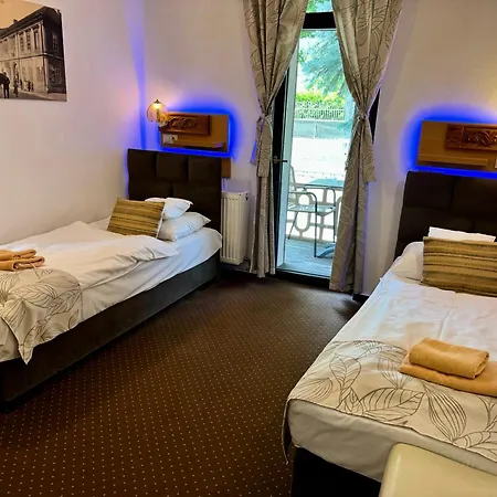 Feszek Fogado - Nest Bed & Breakfast 2*