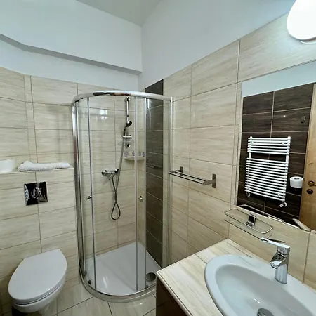 Bed & Breakfast Feszek Fogado - Nest 2*