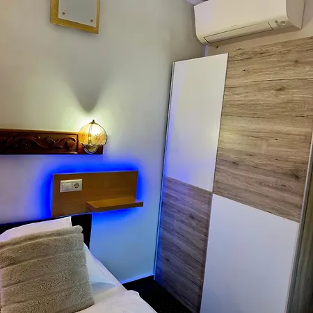 Bed & Breakfast Feszek Fogado - Nest