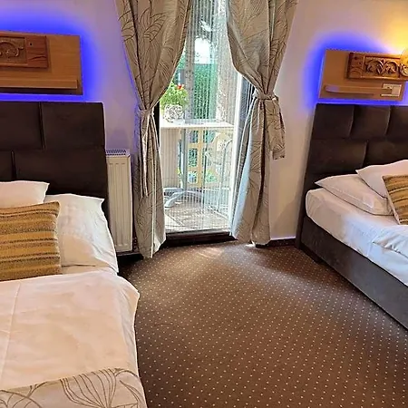 Bed and Breakfast Feszek Fogado - Nest 3*