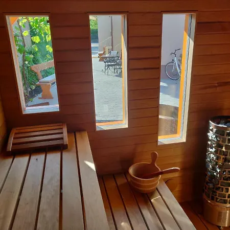 Bed & Breakfast Feszek Fogado - Nest